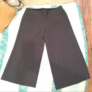 Pinstriped wide leg crop pants